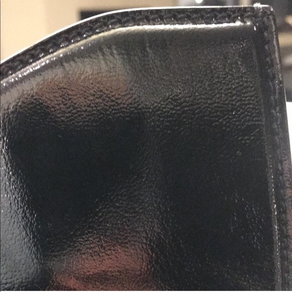 Alexander McQueen Glossy Black Clutch with Metallic Detail - Picture 3 of 8